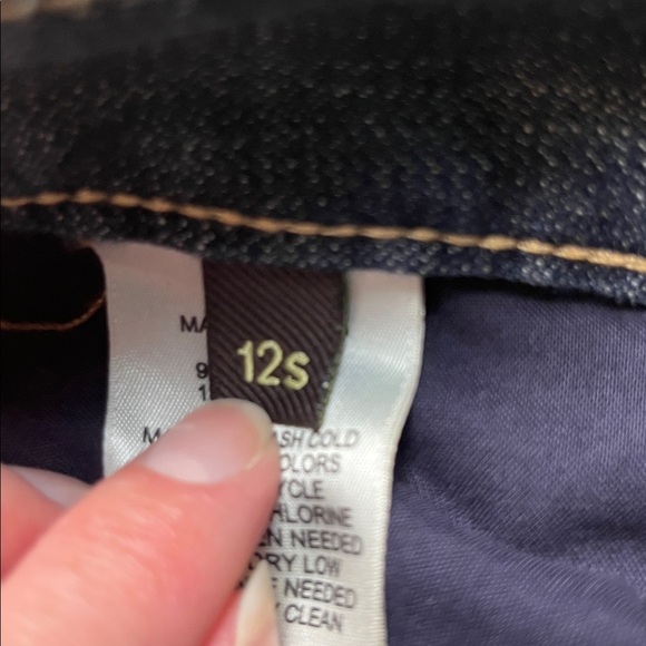 Express Zelda Barely Boot Dark Wash Denim Jeans
Size: 12s (See measurements) - Picture 3 of 8